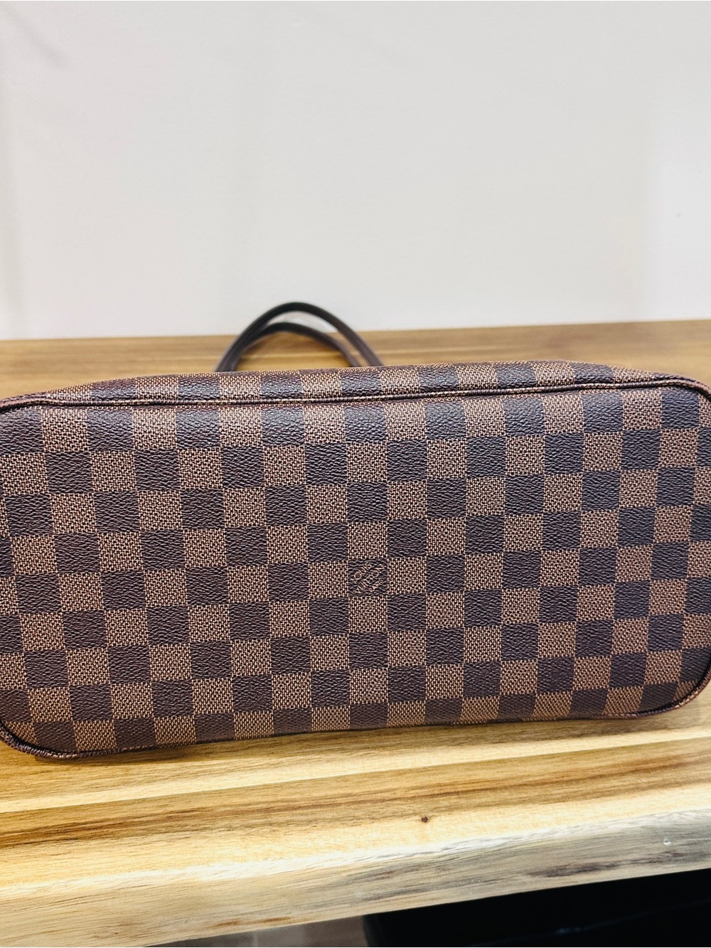 Louis Vuitton Neverfull MM - Damier Ebene - Picture 7 of 16